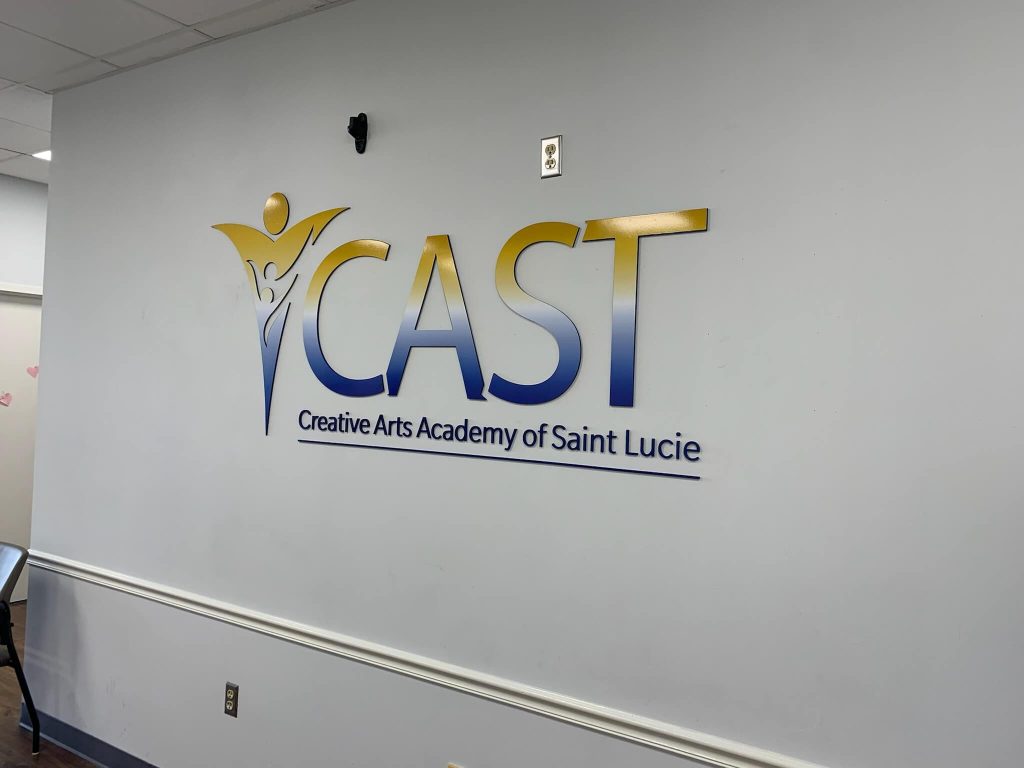 Custom signs Hobe Sound businesses trust for professional branding, storefront signage, and durable outdoor displays by Design a Sign.