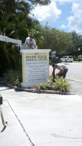 Sign shops Fort Pierce FL providing custom signage design, printing, and professional installation by Design a Sign.