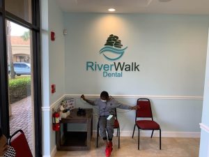 Signs Stuart FL businesses trust for storefront branding, banners, and custom graphics by Design a Sign.